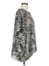 Marla Wynne 100% Polyester Paisley Gray Short Sleeve Blouse Size M - photo 4