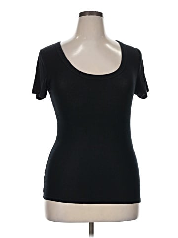 Fabletics Short Sleeve T-Shirt (view 1)