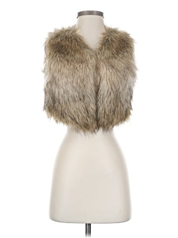 Wenxi Faux Fur Vest - front