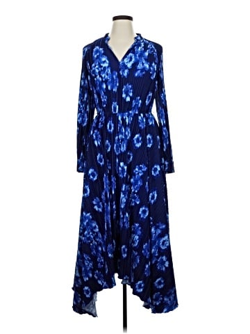 Scoop Casual Dress (view 1)