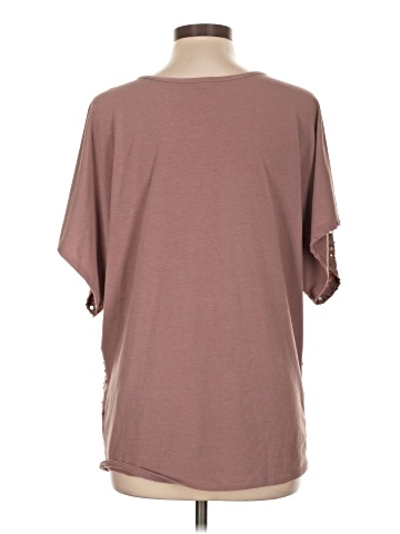 Studio Y Short Sleeve Top (view 2)