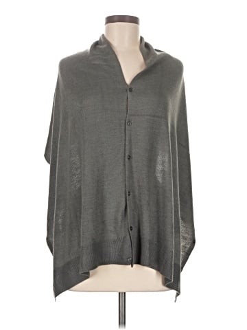 Simply Noelle Poncho (view 1)