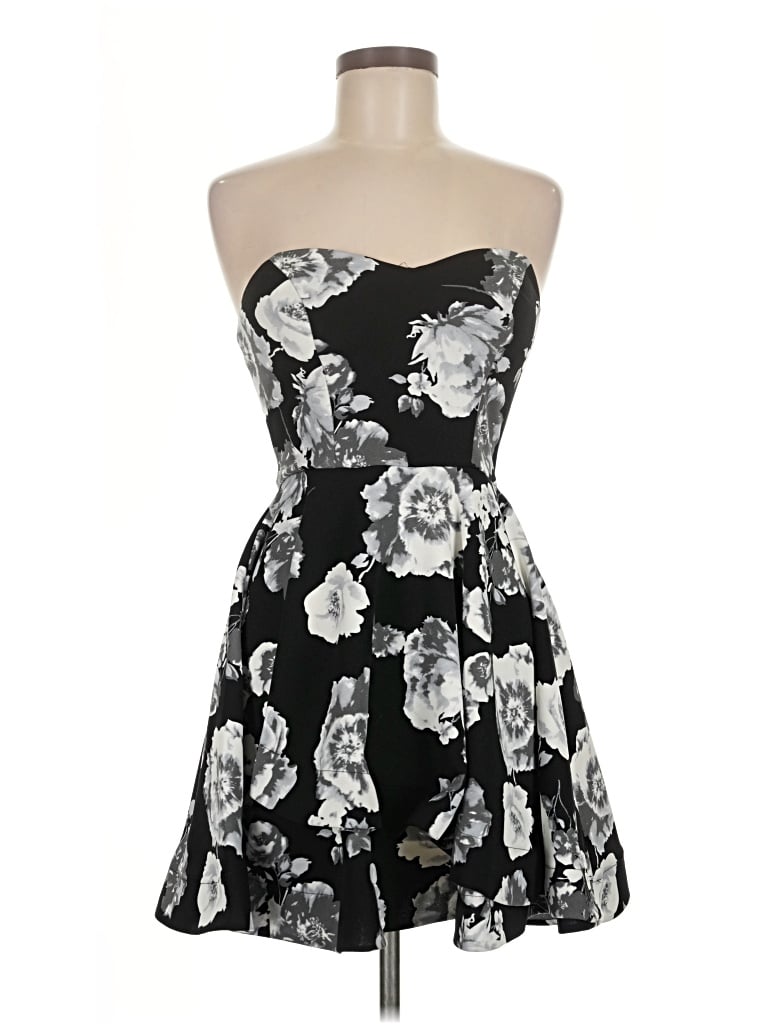 Pre-owned B Darlin Cocktail Dress In Black