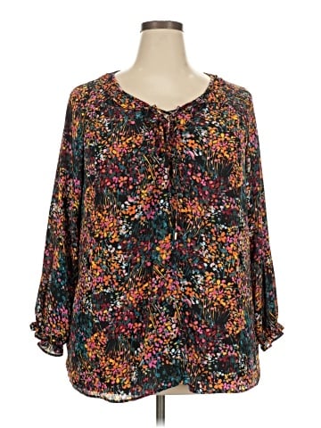 The Pioneer Woman 3/4 Sleeve Blouse (view 1)