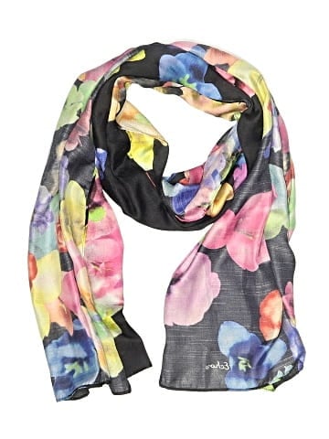 Echo Scarf (view 1)
