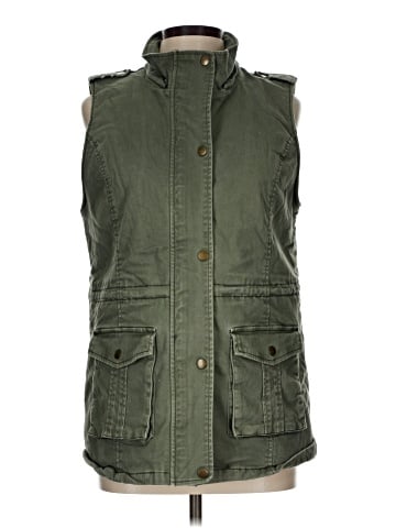 Market and Spruce Vest (view 1)
