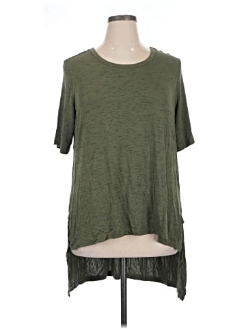 Lisa Rinna Short Sleeve T-Shirt (view 1)