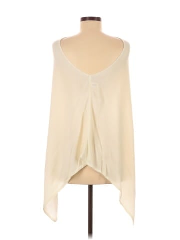 Versona Poncho (view 2)