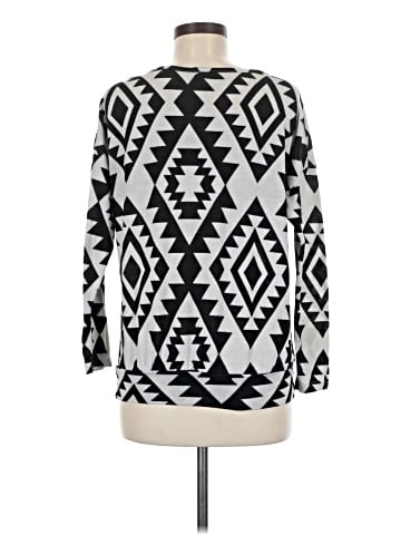 rue21 Pullover Sweater (view 2)