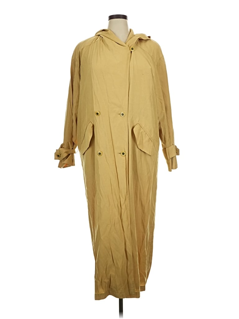 Pre-owned Gallery Raincoat In Gold