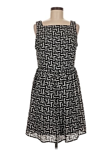 Sami + Dani Casual Dress (view 1)