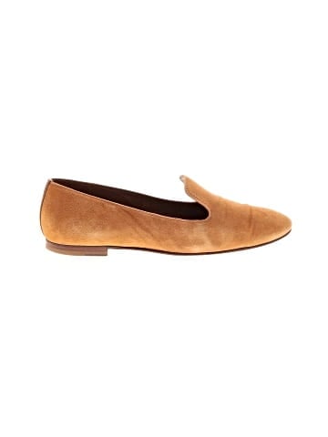 Margaux Flats (view 1)