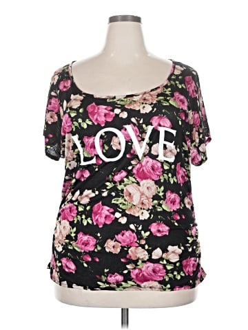 Annabelle Short Sleeve T-Shirt (view 1)