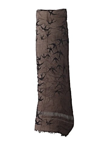 Leigh & Luca Scarf (view 2)