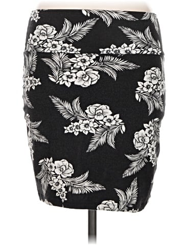 Charlotte Russe Casual Skirt (view 2)
