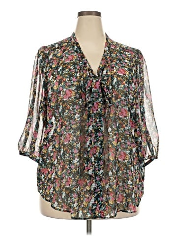 Eyeshadow 3/4 Sleeve Blouse (view 1)