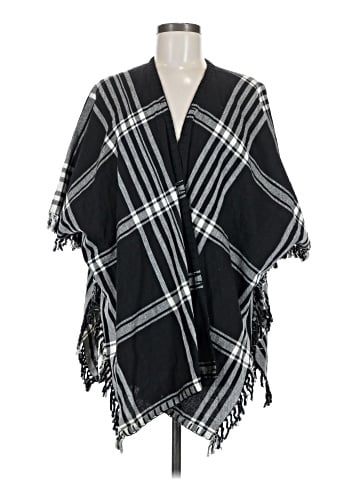 Rory Beca Poncho (view 1)