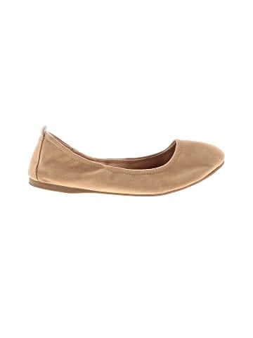 Universal Thread Flats (view 1)