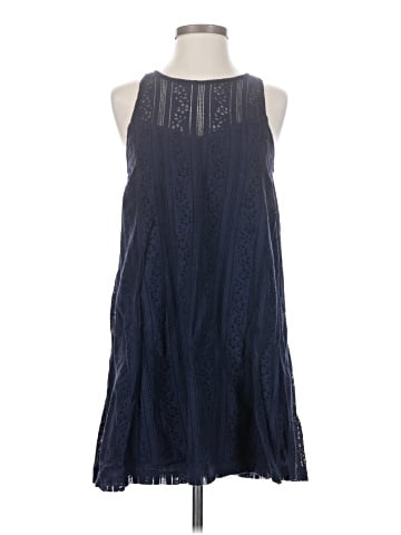 Abercrombie & Fitch Cocktail Dress (view 1)