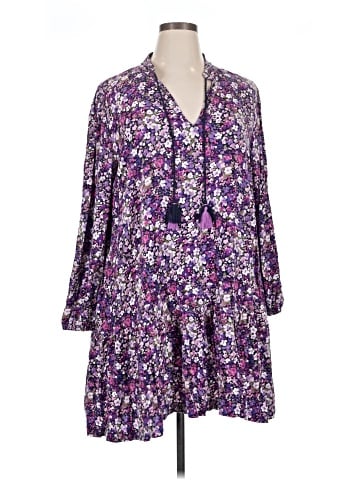Crown & Ivy Casual Dress (view 1)