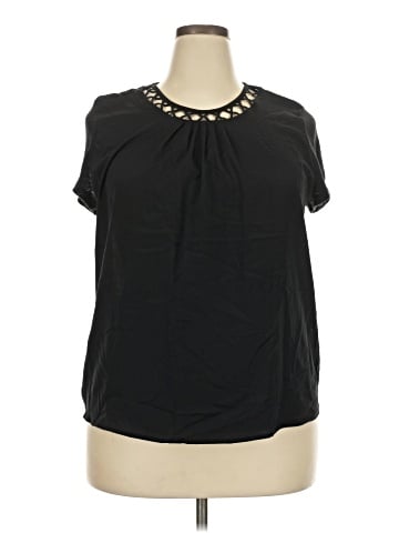 Jaclyn Smith Short Sleeve T-Shirt (view 1)