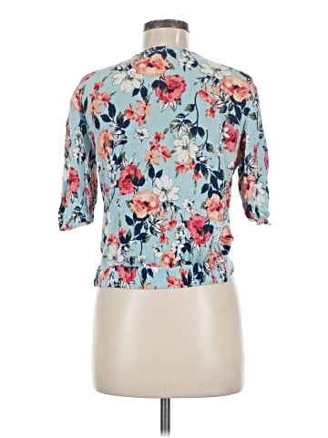 Socialite 3/4 Sleeve Blouse (view 2)