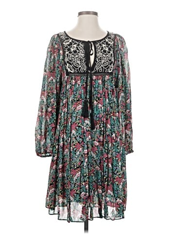 Floreat Casual Dress (view 1)