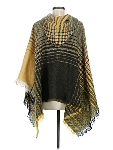Coco + Carmen Poncho (view 2)