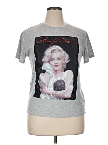 Marilyn Monroe Short Sleeve T-Shirt (view 1)