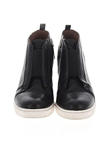 Linea Paolo Ankle Boots (view 2)