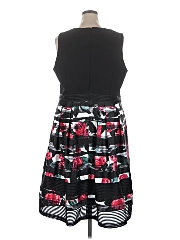 Carmen Marc Valvo Cocktail Dress (view 2)