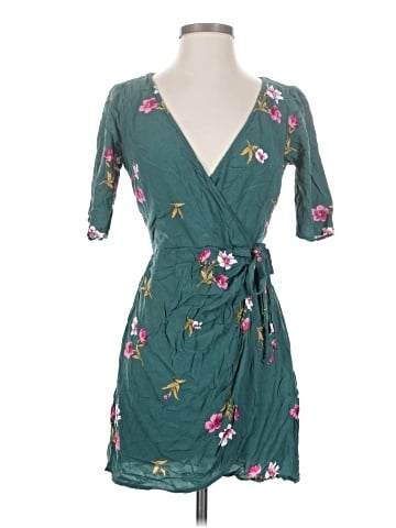Abercrombie & Fitch Cocktail Dress (view 1)