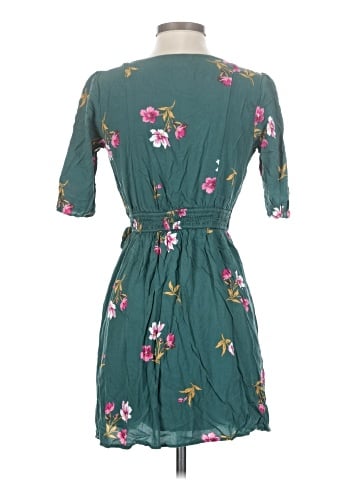 Abercrombie & Fitch Cocktail Dress (view 2)