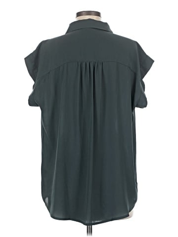 14th & Union Short Sleeve Blouse (view 2)