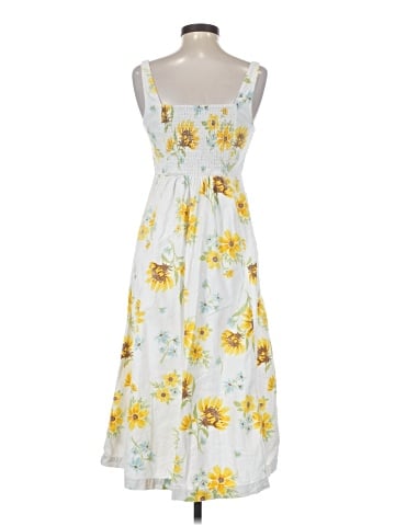 Old Navy Casual Dress (view 2)