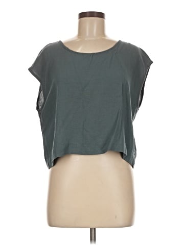 Final Touch Short Sleeve Top (view 1)