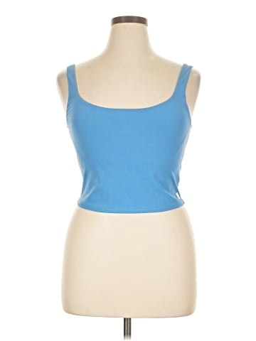 Vuori Tank Top (view 1)
