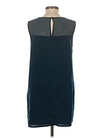 Cupcakes & Cashmere Casual Dress (view 2)