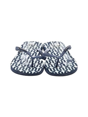 C. Wonder Flip Flops (view 2)