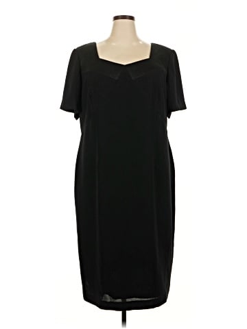 Maggy London Casual Dress (view 1)