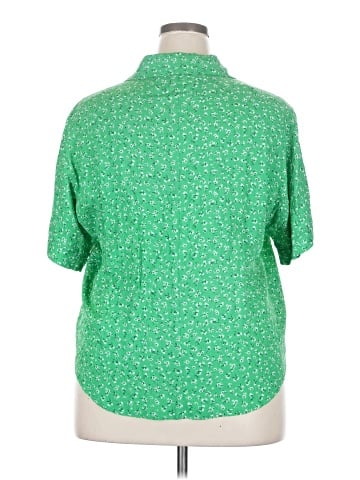 Elizabeth & Nichole Short Sleeve Blouse (view 2)
