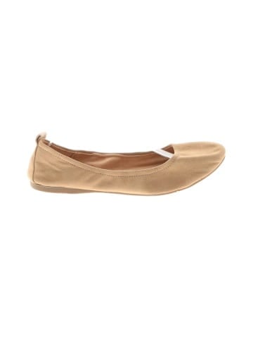 Universal Thread Flats (view 1)