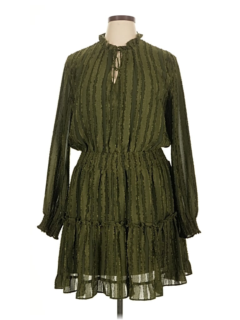 Pre-owned Nsr Casual Dress In Green