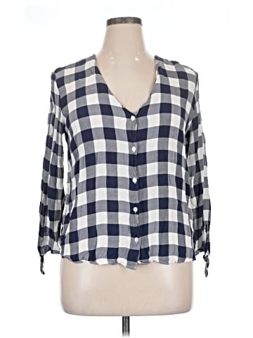 dip 3/4 Sleeve Blouse (view 1)