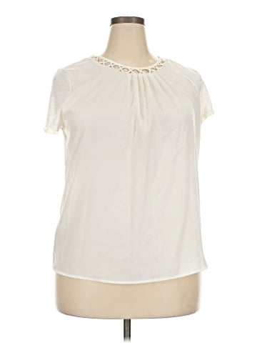 Jaclyn Smith Short Sleeve T-Shirt (view 1)
