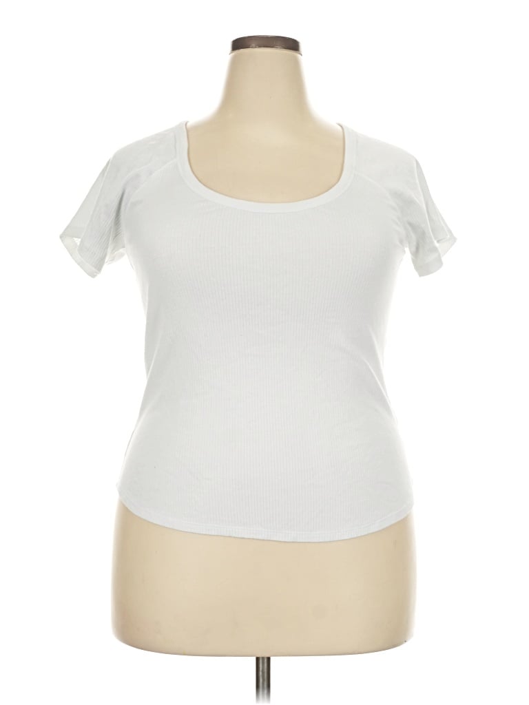 Pre-owned 24/7 Maurices Short Sleeve T-shirt In White