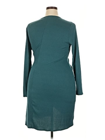 Socialite Cocktail Dress (view 2)