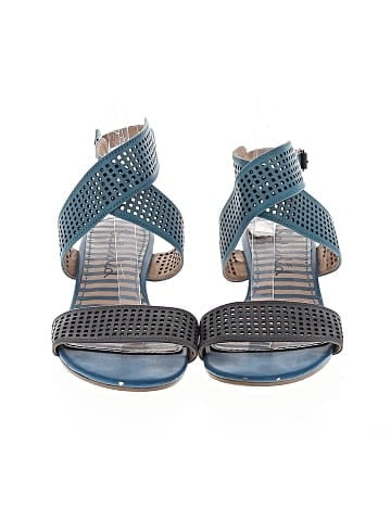 Splendid Wedges (view 2)
