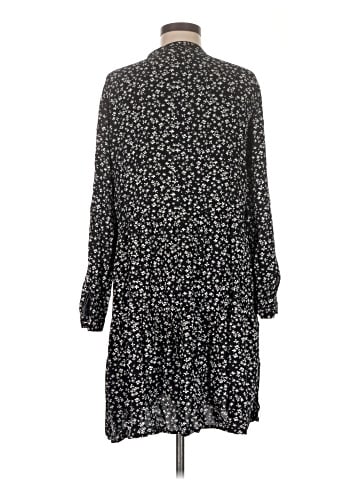 Vero Moda Casual Dress (view 2)