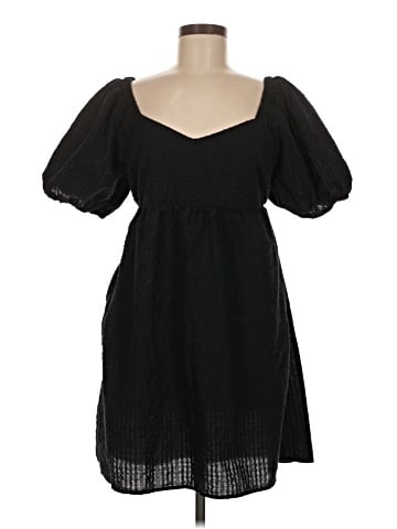 Old Navy Casual Dress (view 1)